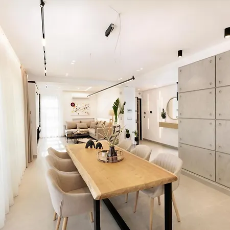 Villa Arte Casa Luxury By Hospi Prassás
